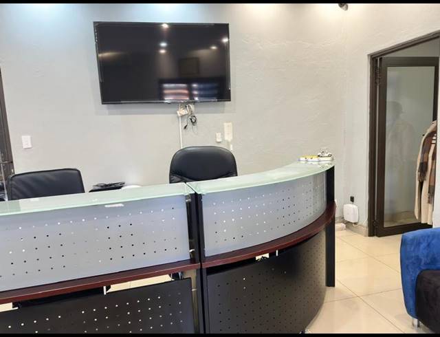 5 BEDROOM HOUSE FOR SALE IN LAUDIUM